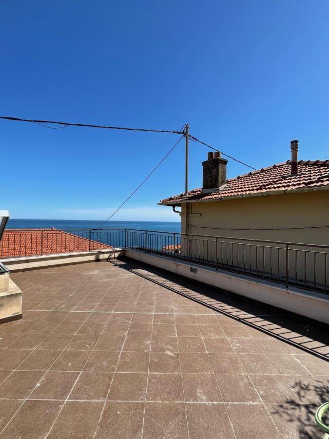 Roquebrune - Apercu Mer Экстерьер фото