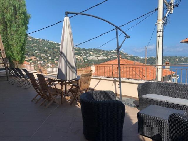 Roquebrune - Apercu Mer Экстерьер фото